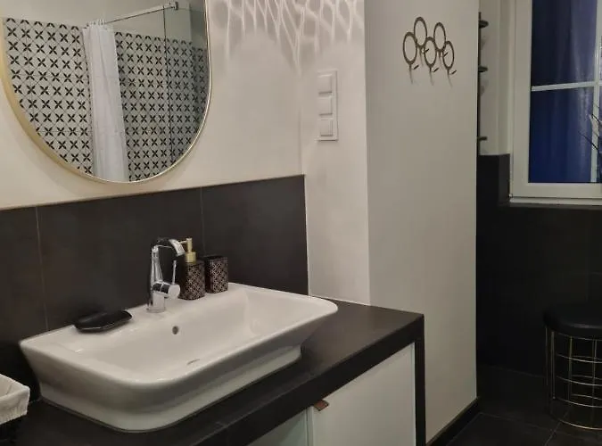 Apartment Arboretum *