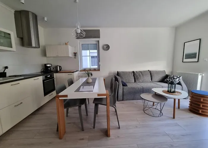 Apartment Arboretum *